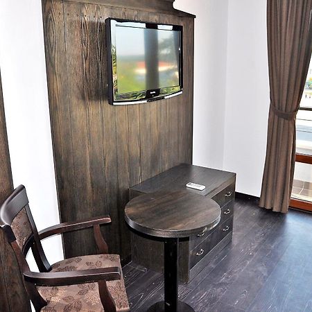 Kaleto Hotel Lom Экстерьер фото