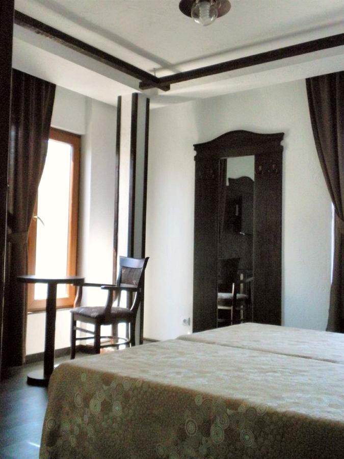 Kaleto Hotel Lom Экстерьер фото