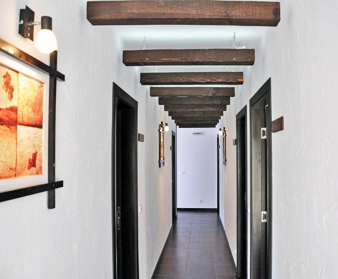 Kaleto Hotel Lom Экстерьер фото