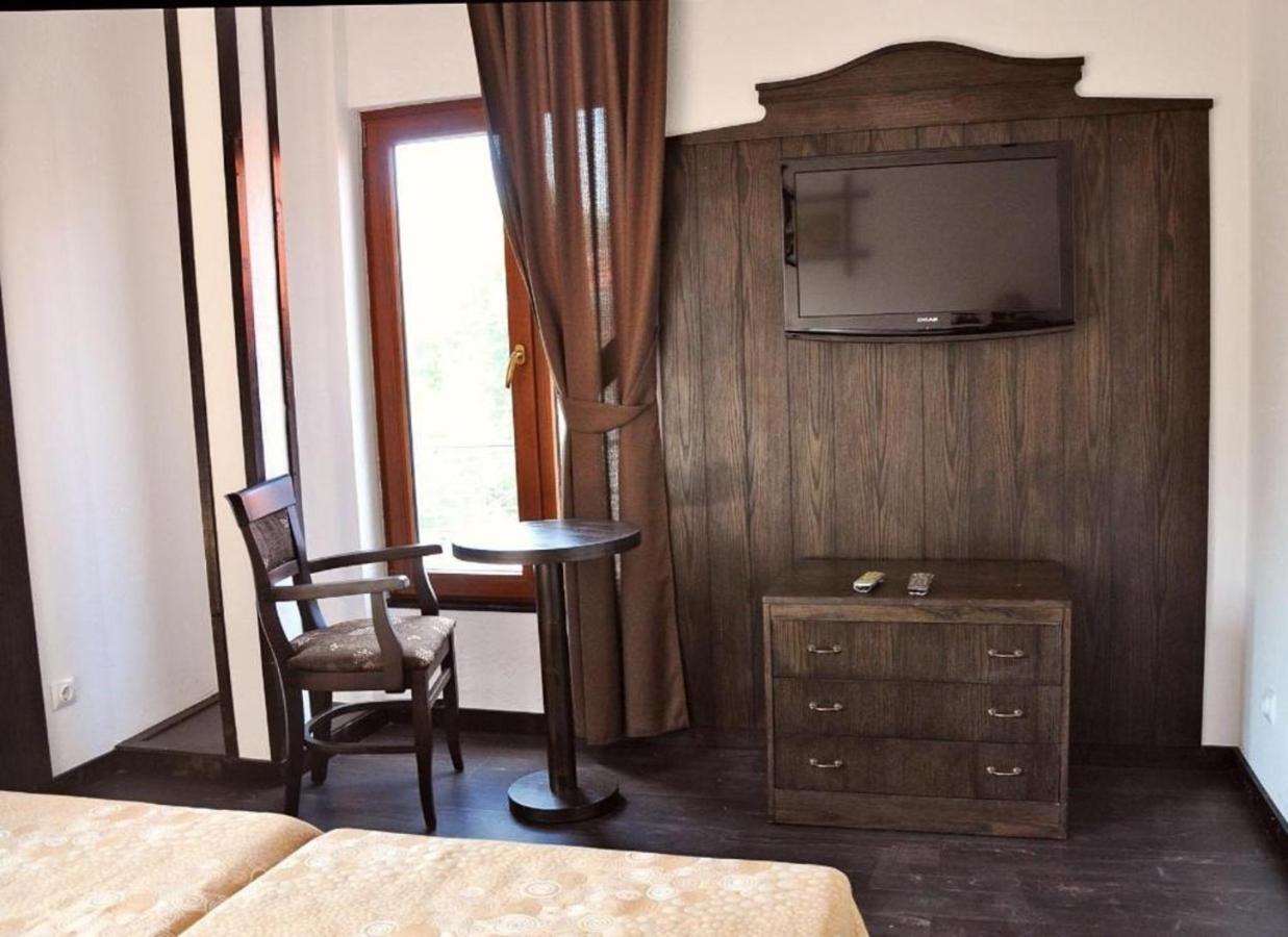 Kaleto Hotel Lom Экстерьер фото